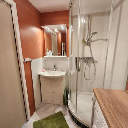 Apartment Riva Bella 2 Pieces A 200 M De La *